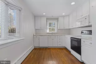 1224 Lancaster Ave, Berwyn, PA 19312 - Photo 10