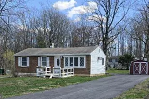 110 Buckwalter Rd, Pottstown, PA 19465 - Photo 2