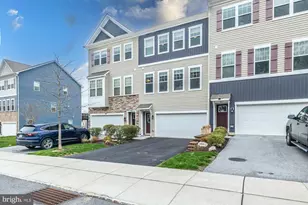 321 Dawson Pl, Downingtown, PA 19335 - Photo 2