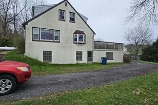 2004 Kings Row Rd, Oxford, PA 19363 - Photo 2