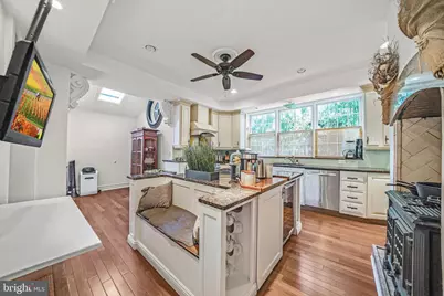 345 E Chestnut Street, Coatesville, PA 19320 - Photo 12