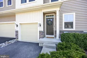 217 Kestrel Ct, Kennett Square, PA 19348 - Photo 2