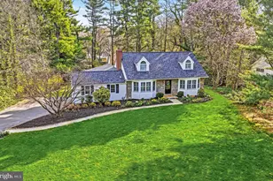 371 Margo Ln, Berwyn, PA 19312 - Photo 2