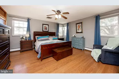 220 N Norris Avenue, Phoenixville, PA 19460 - Photo 32