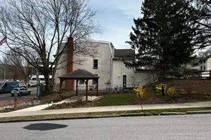 134 Bridge St, Phoenixville, PA 19460 - Photo 2