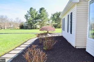 6 Meadow Wood Ln, Landenberg, PA 19350 - Photo 2