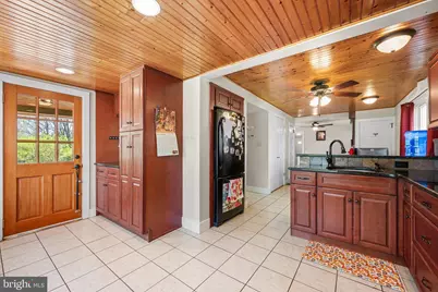 1356 S Hanover Street, Pottstown, PA 19465 - Photo 2