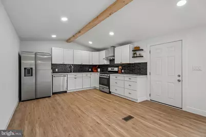 857 Buttonwood Ave, Spring City, PA 19475 - Photo 1