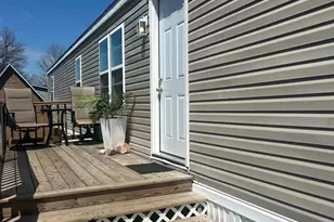 857 Buttonwood Ave, Spring City, PA 19475 - Photo 1