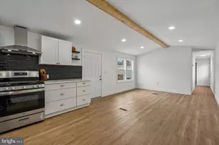 857 Buttonwood Ave, Spring City, PA 19475 - Photo 2
