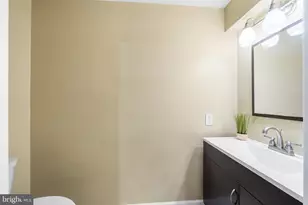 256 Cherry Ln, Kennett Square, PA 19348 - Photo 34