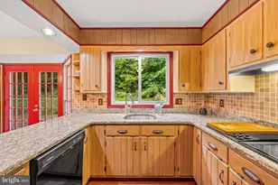 2463 Jones Rd, Pottstown, PA 19465 - Photo 12