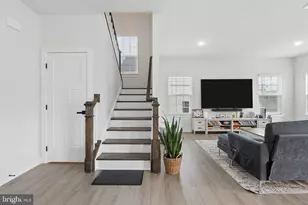 231 Sloan Dr, Coatesville, PA 19320 - Photo 10