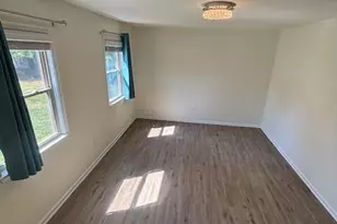 912 Greenwood Cir, Coatesville, PA 19320 - Photo 4