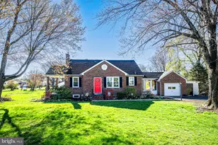 1050 S Keim St, Pottstown, PA 19465 - Photo 1