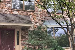 5 Algonquin Ct, Tredyffrin, PA 19087 - Photo 2