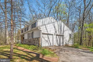 6 Cypress Ln, Berwyn, PA 19312 - Photo 2