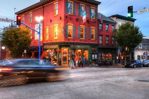 131 Bridge St, Phoenixville, PA 19460 - Photo 2