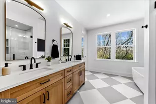 102 Knoxlyn Farm Dr, Kennett Square, PA 19348 - Photo 4