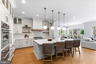 102 Knoxlyn Farm Dr, Kennett Square, PA 19348 - Photo 2