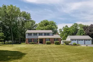 31 Glen Manor Ln, Glenmoore, PA 19343 - Photo 1