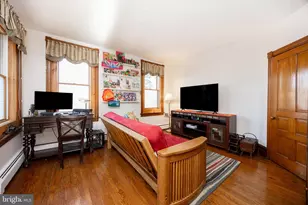 270 Broad St, Spring City, PA 19475 - Photo 16