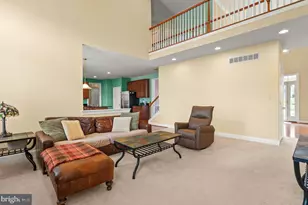 204 Coleridge Ln, Coatesville, PA 19320 - Photo 10