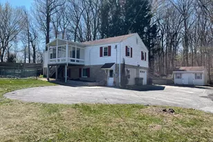 2512 Grandview Rd, Coatesville, PA 19320 - Photo 2