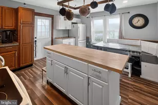 62 E 2nd Ave, Parkesburg, PA 19365 - Photo 18