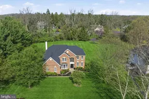 291 Dressage Ct, West Chester, PA 19382 - Photo 2