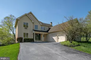 318 Long Ridge Ln, Exton, PA 19341 - Photo 2