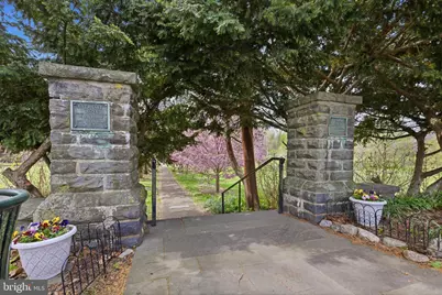 424 W Barnard Street, West Chester, PA 19382 - Photo 24