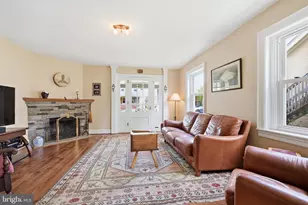 424 W Barnard St, West Chester, PA 19382 - Photo 2