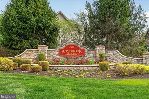 13 Meadow View Ln, Malvern, PA 19355 - Photo 4
