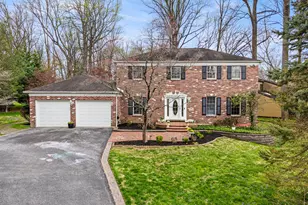 354 Brookwood Dr, Downingtown, PA 19335 - Photo 2