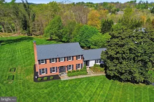 1071 Squire Cheney Dr, West Chester, PA 19382 - Photo 2