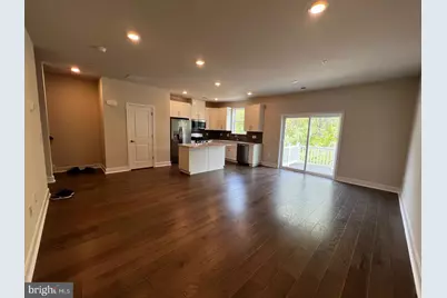 327 Foundry, Phoenixville, PA 19460 - Photo 4