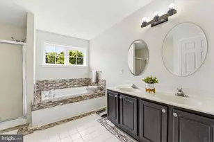 205 Maplewood Dr, Phoenixville, PA 19460 - Photo 28
