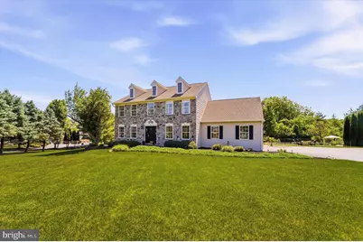 205 Maplewood Drive, Phoenixville, PA 19460 - Photo 2