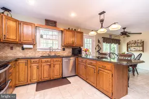 1813 Alyssa Ln, Pottstown, PA 19465 - Photo 24