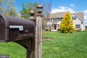 605 Clarks Ln, West Chester, PA 19382 - Photo 2