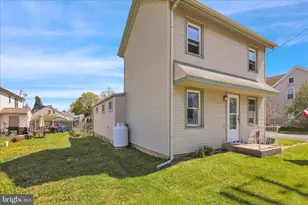 451 James St, Honey Brook, PA 19344 - Photo 2