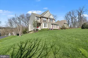 230 Ironstone Ln, Elverson, PA 19520 - Photo 4