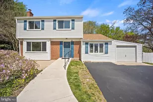 8 Locust Dr, Malvern, PA 19355 - Photo 2