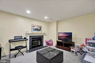 702 Coventry Pointe Ln, Pottstown, PA 19465 - Photo 22