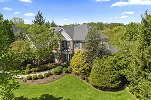 120 Pembrooke Cir, Phoenixville, PA 19460 - Photo 2