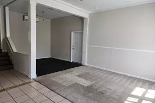 108 Elizabeth Dr, Coatesville, PA 19320 - Photo 2