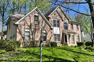 813 Tremont Dr, Downingtown, PA 19335 - Photo 2