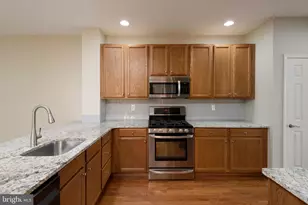 228 Cherry Ln, Kennett Square, PA 19348 - Photo 4