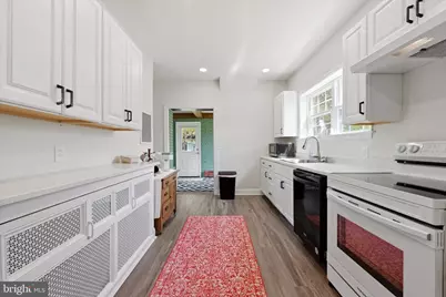 35 S 13th Avenue, Coatesville, PA 19320 - Photo 10